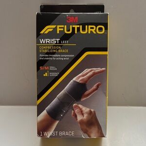 3M Futuro Wrist Left Brace for Compression and Support in Black
